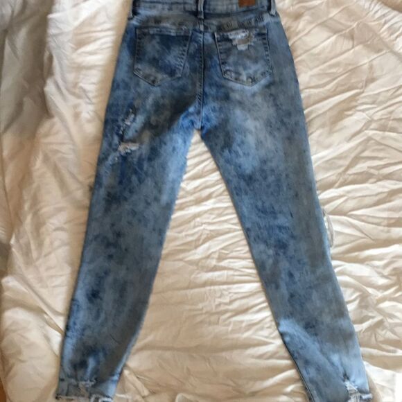 Simple society distressed jeans - Picture 7 of 14